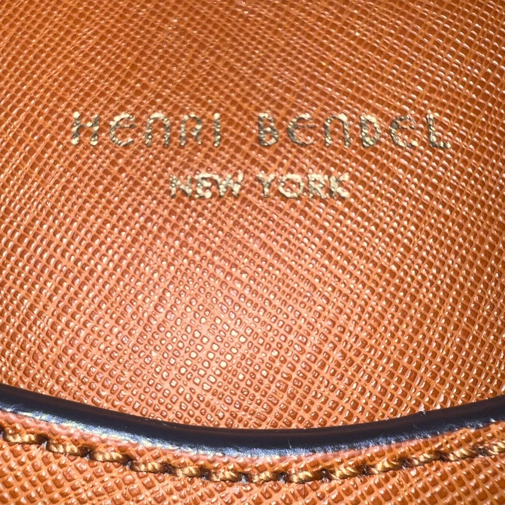 EUC Henri Bendel Saffiano Leather Shoulder Bag Tan Camel Leather Adjustable - Picture 12 of 13